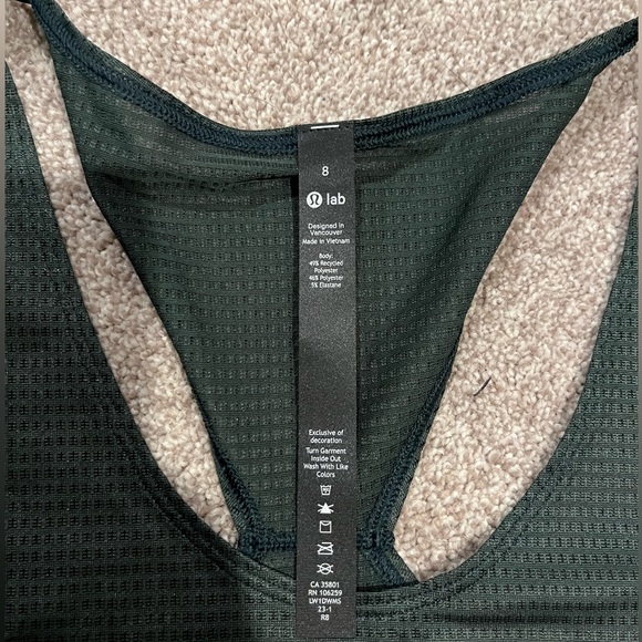 Lululemon Lab Grid Mesh Singlet Graphic - Picture 7 of 7